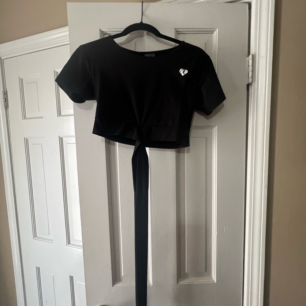 Chic Black Tie Front Crop T-Shirt